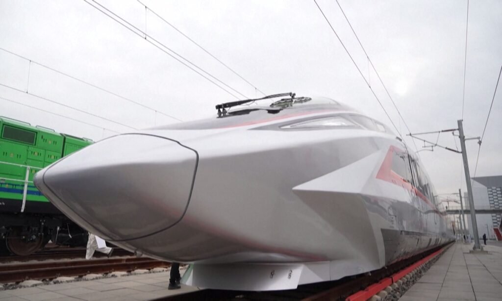 A prototype of the CR450 bullet train, that will run at 400 kilometers per hour, debutes in Beijing on December 29, 2024, said the country's railway operator. The train is capable of running at 450 kilometers per hour in test. Photo: VCG