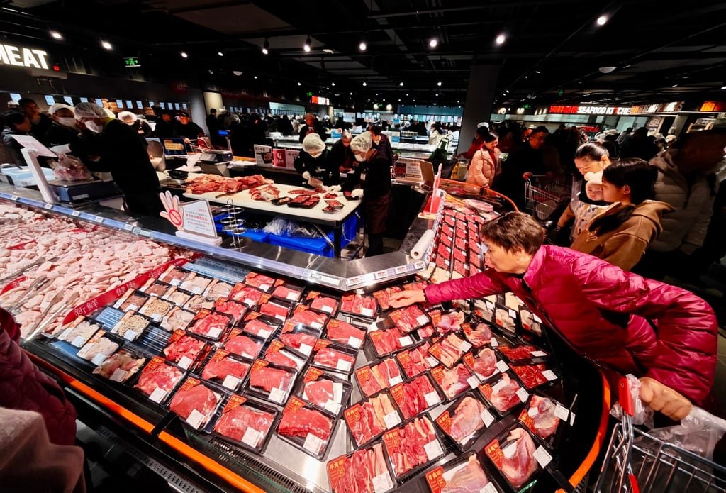 Shoppers purchase beef at a supermarket in southeastern China. The country’s meat consumption has risen rapidly over the past decade. Photo: Getty Images