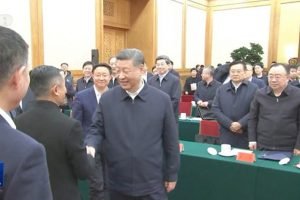 Chinese president Xi Jinping shaking hands with Alibaba founder Jack Ma