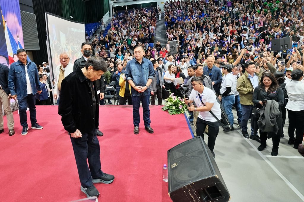 Former Philippine president Rodrigo Duterte bowing to his supporters during a political rally in Hong Kong on Sunday. Photo: EPA-EFE