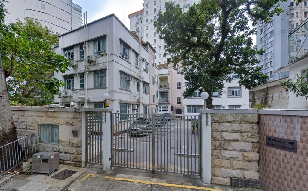 Force says suspect is aged between 40 and 50. Photo: Google Maps