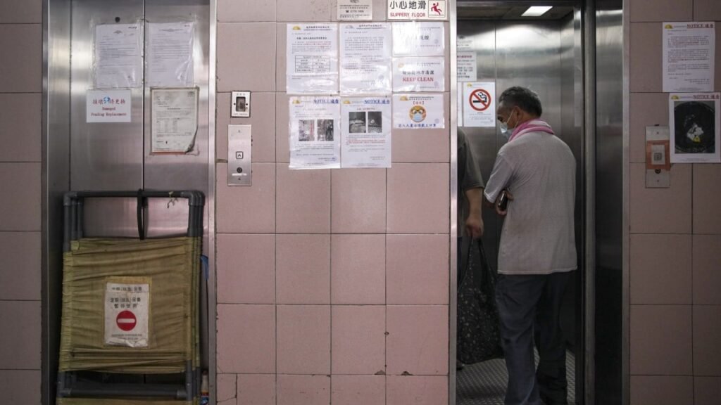 Age limit for non-local skilled workers seeking jobs in Hong Kong raised from 35 to 40