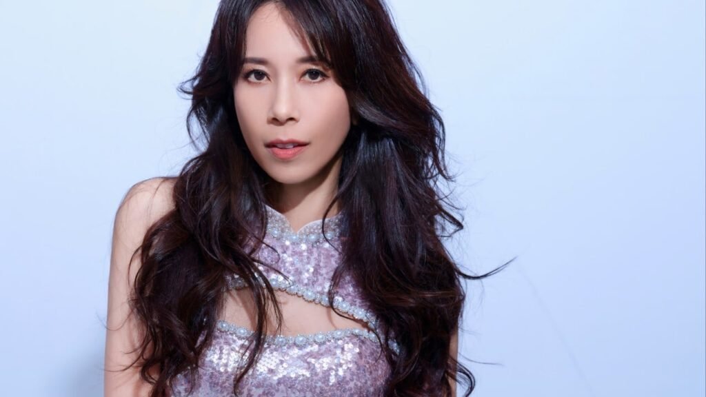 Hong Kong pop diva Karen Mok picks up HK$85 million luxury flat in Mid-Levels