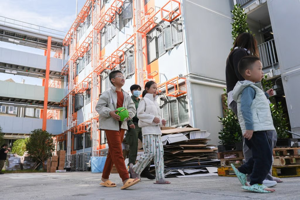 Children at transitional housing at Ting Kok Lane. Photo: Eugene Lee