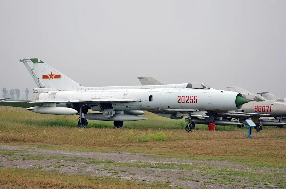 Shenyang J-8 ‘Finback’
