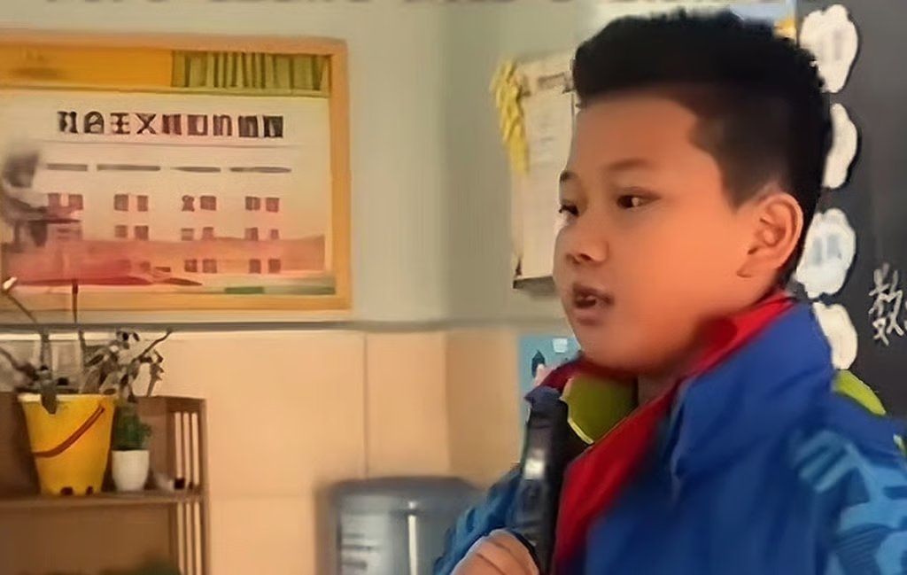 Mao Shilin, above, found the courage to confront the bullies who made his life hell by making a powerful speech in front of them in class. Photo: QQ.com