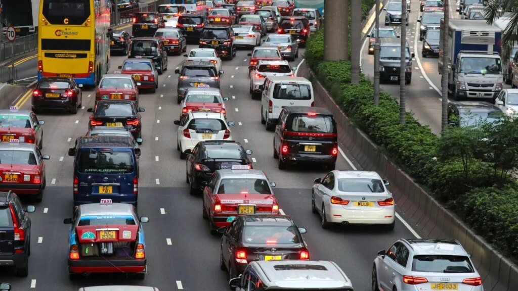 Hong Kong motor trade sees red over tightened vehicle inspection rules