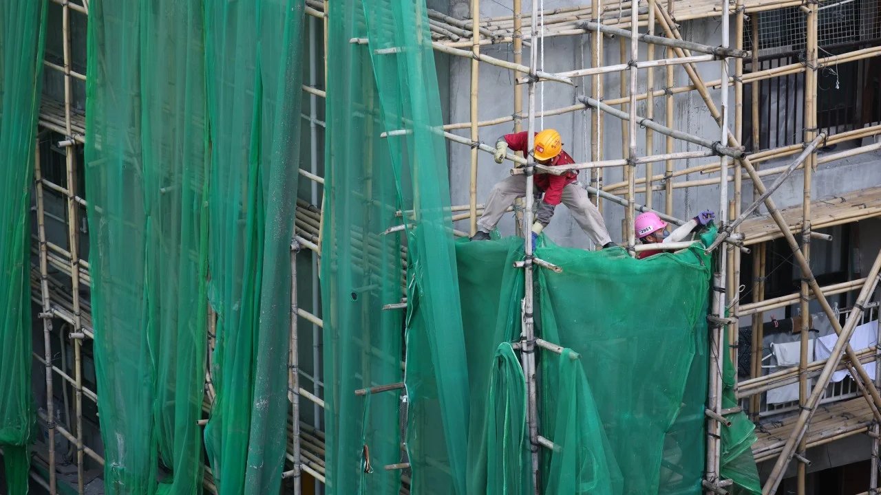 Including suppliers in new Hong Kong rules on scaffolding nets ‘overreaching’