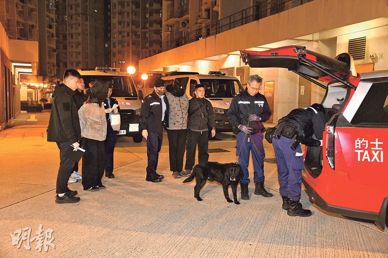警截可疑的士 搜毒品拘兩人 - 20260122 - 港聞 - 每日明報