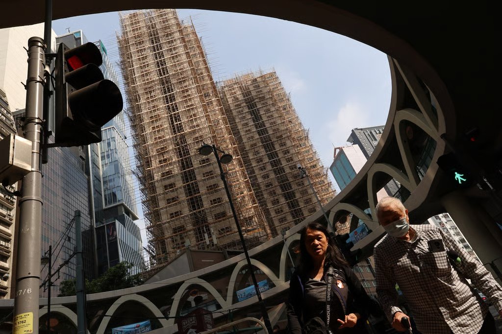 Scaffolding nets have been removed from a building block in Causeway Bay. Photo: Nora Tam