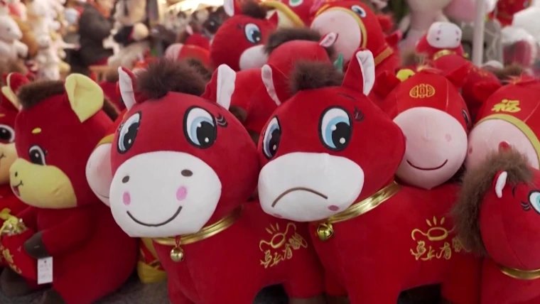 'Crying horse' toy plushie goes viral in China