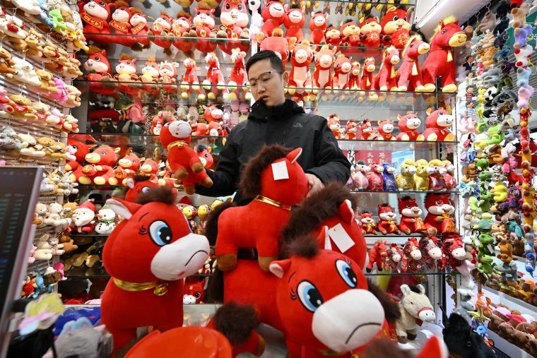 Mis-stitched Stuffed Horse Toys Go Viral On Chinese Internet
