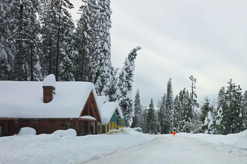 The Calaveras County Sheriff's Office warned weekend visitors of hazardous conditions on snow-covered roads after this week's storms. (Calaveras County Sheriff's Office)
