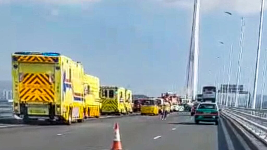 Hong Kong bus driver alleged to have crashed deliberately on bridge granted bail