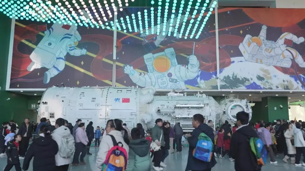 China's science museums receive over 3.5 mln visitors during Spring Festival holiday