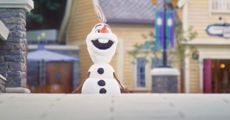 Self-Walking 'Living' Animatronic Olaf Arriving Soon in Hong Kong World of Frozen