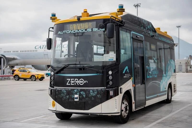 autonomous bus at hong kong airport