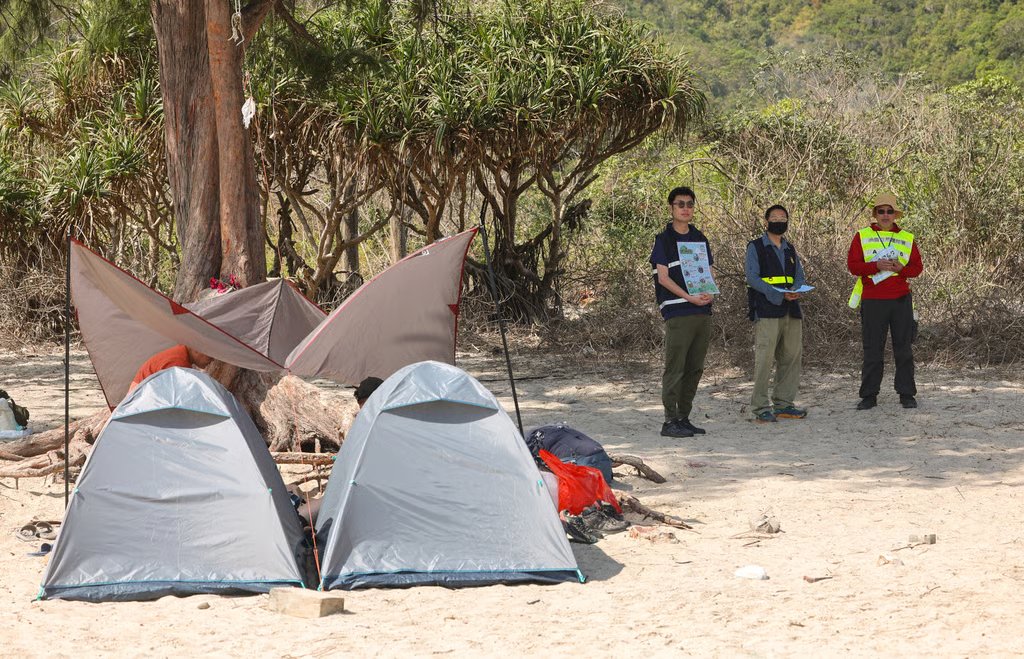 Government staff are stationed at Sai Wan Campsite. Photo: Edmond So