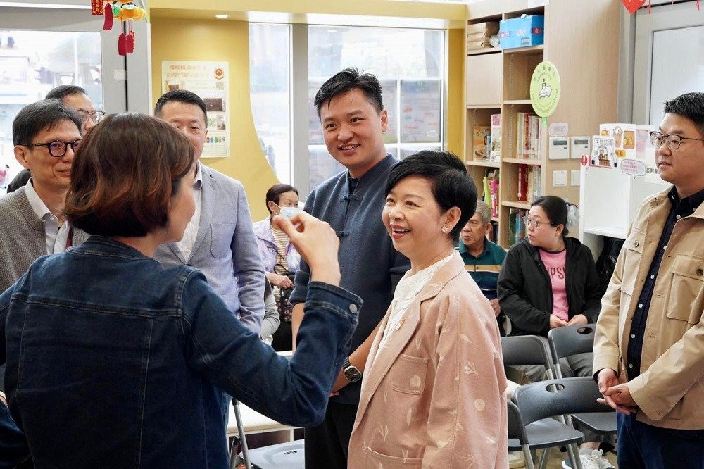 何永賢:簡樸房登記3日收340個分間單位申請 涉110伙 成功登記地址上載專題網站