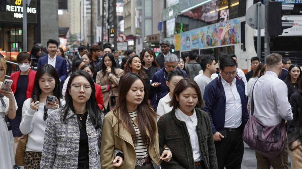 More Hongkongers leave money in MPF pension plan to capitalise on market rally
