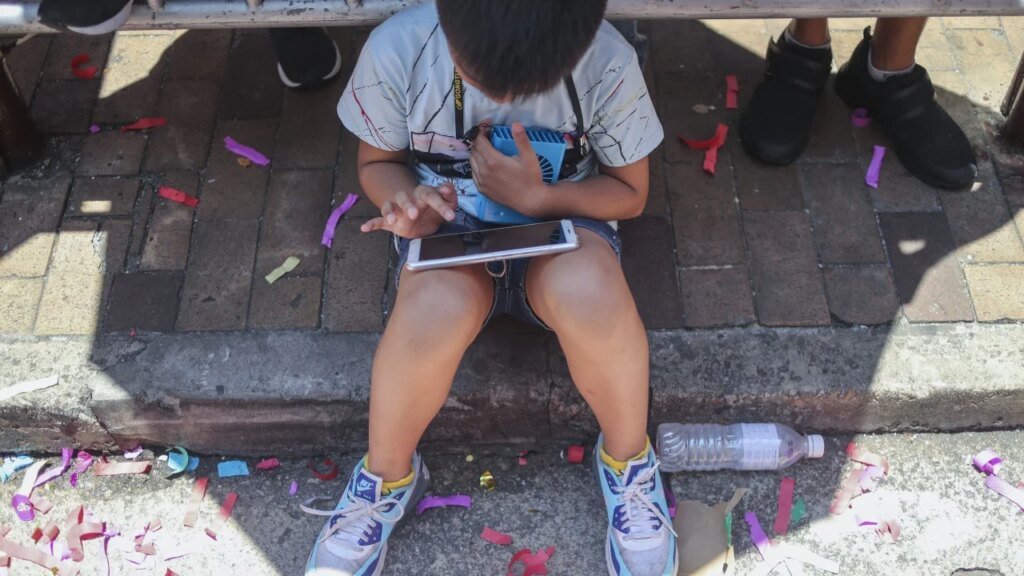 More websites, mobile apps for children collecting personal data, study finds