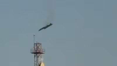 A screengrab of a video that show the US F-15 fighter jet descending in Kuwait. (X/@rawsalerts)