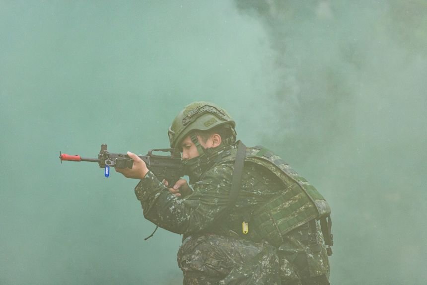 A reservist joins a pre-combat training during the 41st annual Han Kuang military exercise in Taoyuan, Taiwan, on July 11, 2025