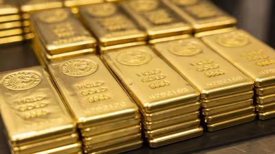 Gold is moving towards its weakest monthly performance in over 17 years. (Bloomberg/File Photo)