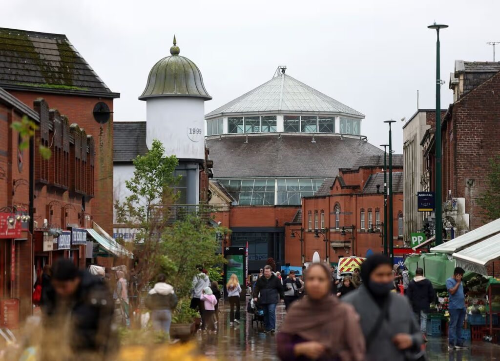 With the local elections looming things are getting seriously weird in Oldham again