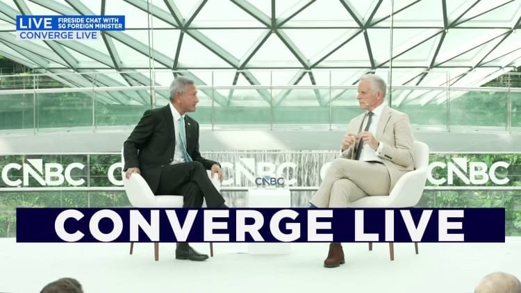 Foreign Minister Balakrishnan on Singapore's balancing act between the United States and China