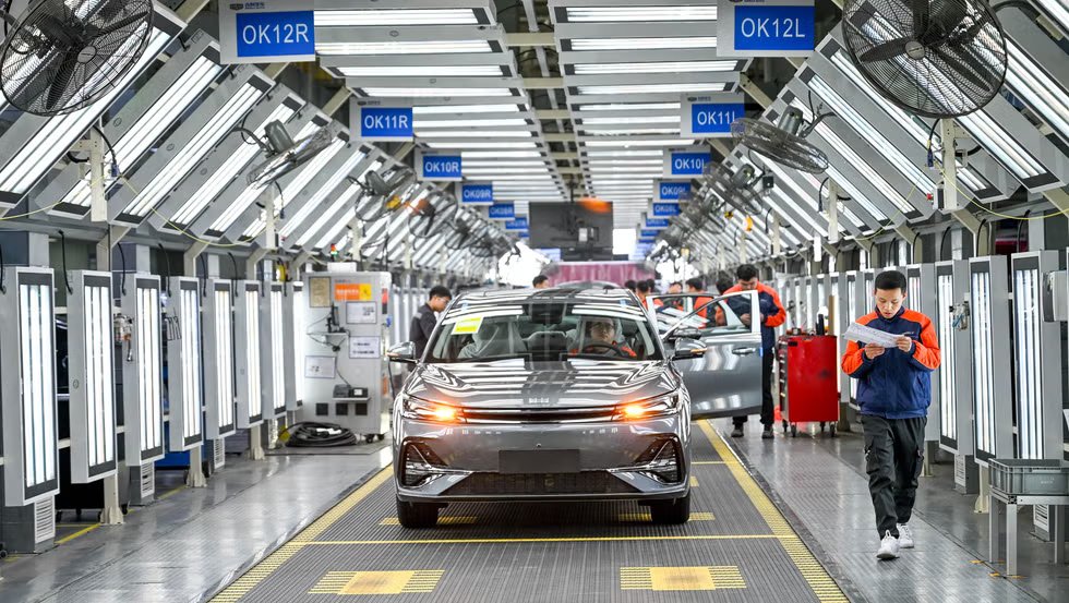 china's gdp grows 5 pct in 2025, hitting annual target