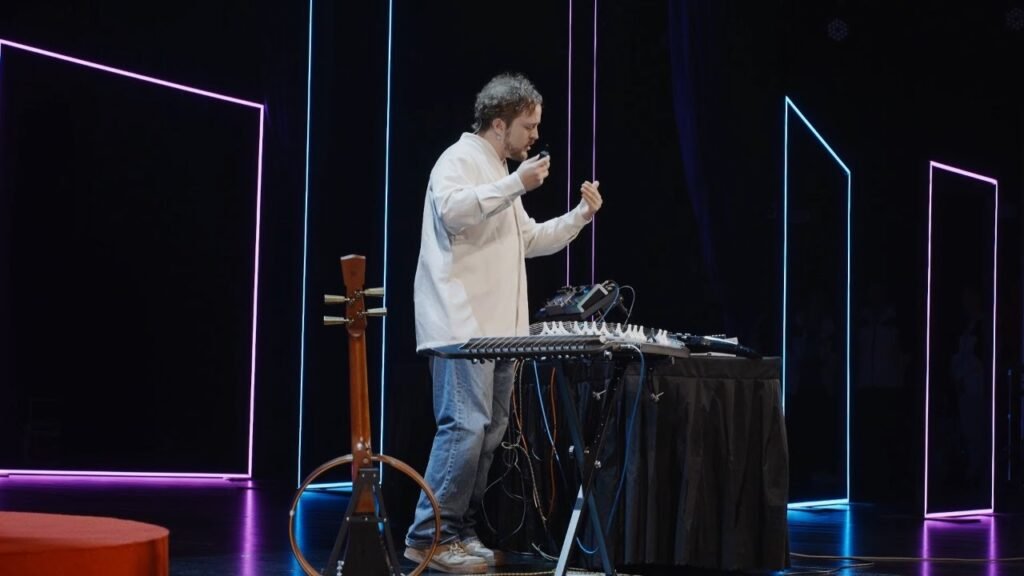 The Sounds of Tomorrow: China's Electronic Instrument Renaissance | Yukes 玉刻 | TEDxZizhu Park - YouTube