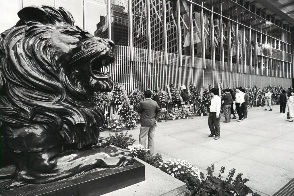 An exterior view of the HSBC headquarters at its opening ceremony. Photo: SCMP