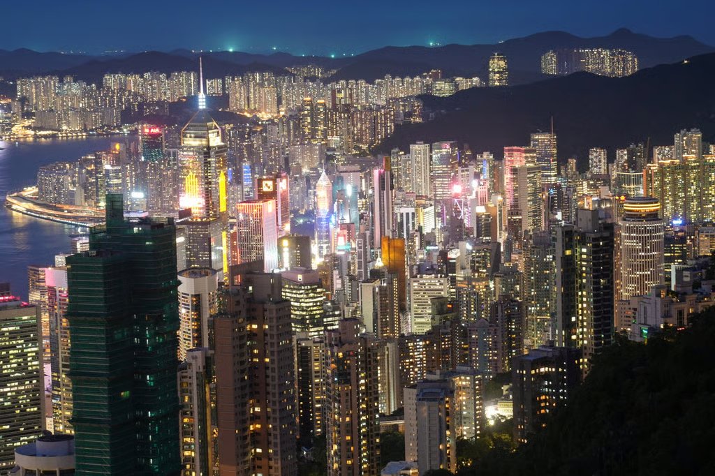 Customers on Hong Kong Island will get temporary relief in May before fuel charges are expected to rise later this year. Photo: Sam Tsang