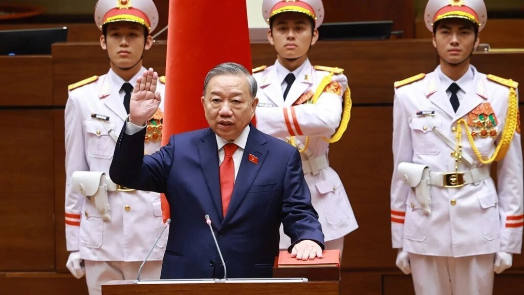 Vietnam confirms top leaders visit to China next week