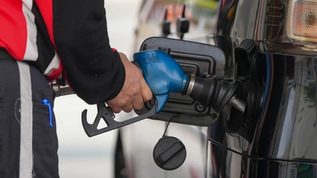 Hong Kong car owner loses HK$500,000 in fuel membership card scam