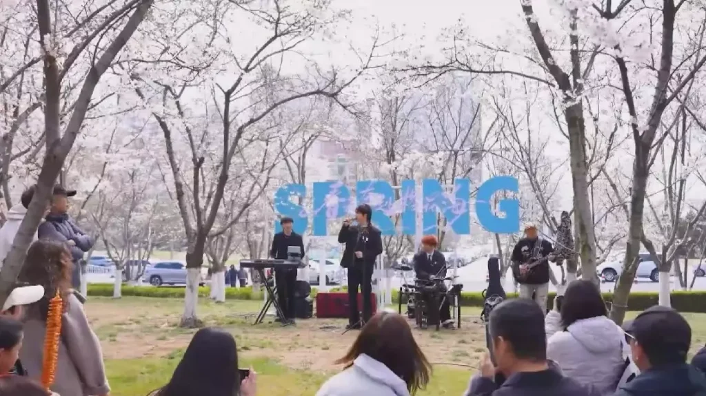 Spring outings drive tourist surge across China during Qingming Festival holiday