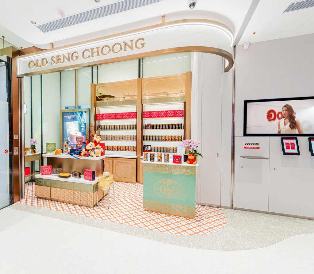 Old Seng Choong serves traditional Singaporean delicacies – including its signature pandan cake and pastries. Photo: OCBC Hong Kong