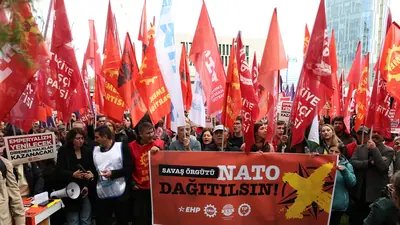 People hold a banner during an anti-war protest near the U.S. embassy, amid the U.S.-Israeli conflict with Iran, in Ankara, Turkey, April 4, 2026. The banner reads: "The war organization NATO should be disbanded!" REUTERS/Efekan Akyuz (REUTERS)