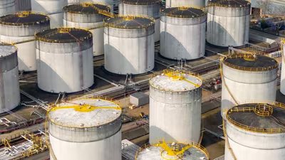 The waiver, originally issued on March 20, is set to expire on Sunday and applied only to Iranian oil and petrochemical products. (Bloomberg Representational)