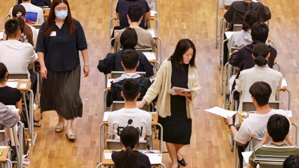 Bubble tea and YouTube topics please Hong Kong DSE exam takers, as poems add twist