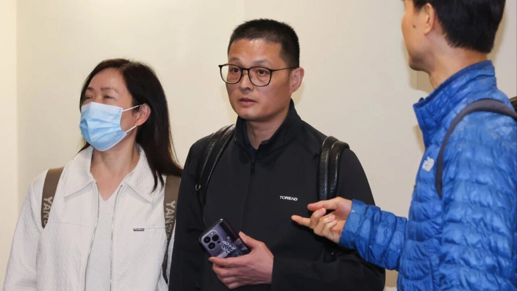 Disciplinary inquiry resumes into doctor’s alleged baby blunder 16 years ago