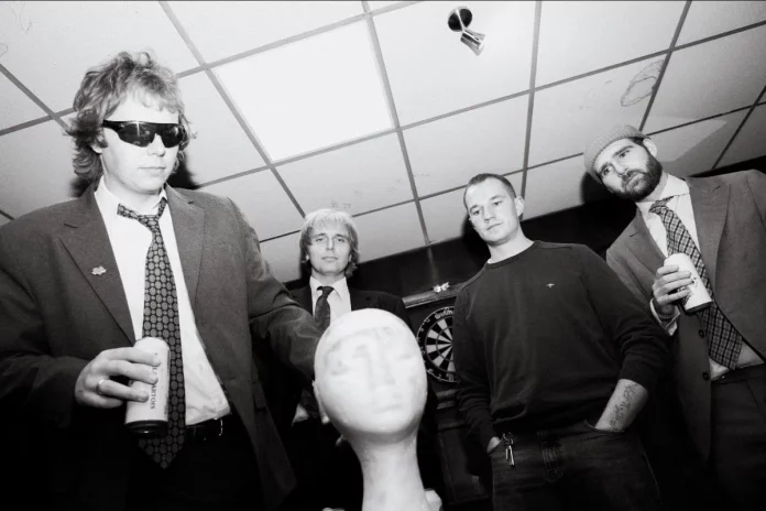 London Indie Favorites World News Launch Their Biggest Tour Yet With Urgent New Single "Sidestep"