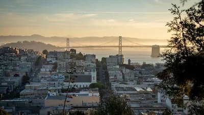 The strongest apparent evidence for San Francisco’s AI windfall is in the city’s priciest residential districts, near the Golden Gate bridge. (UNSPLASH)