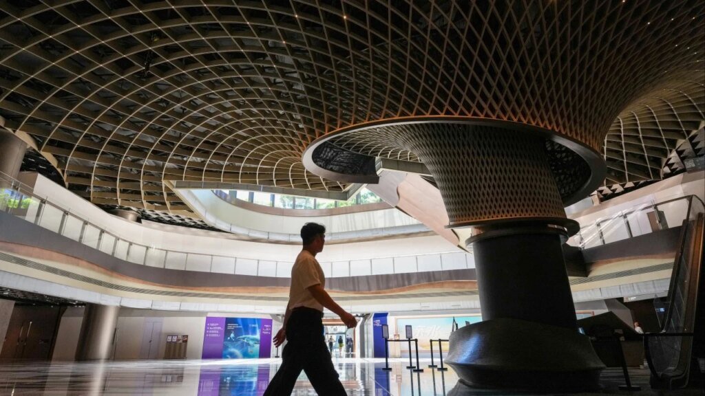 Hong Kong Airport Authority takes over 11 Skies retail from New World: sources