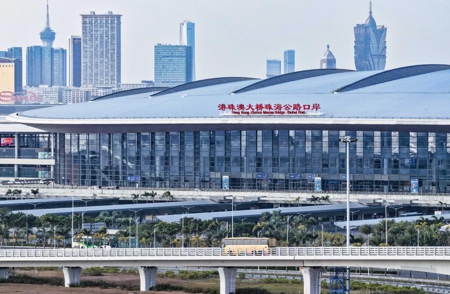 Hong Kong set to issue 1,400 private car quotas for HKZMB travel