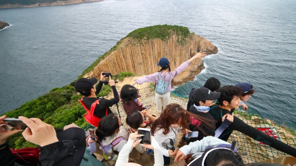 Hong Kong’s East Dam draws thousands for ‘golden week’ as lawmaker floats entry fee