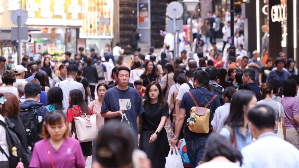 Hong Kong posts strongest quarterly economic growth in almost 5 years at 5.9%
