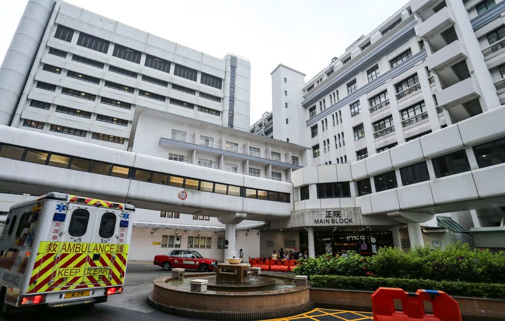 A 74-year-old woman was taken to Queen Mary Hospital in Pok Fu Lam with serious injuries. Photo: Dickson Lee