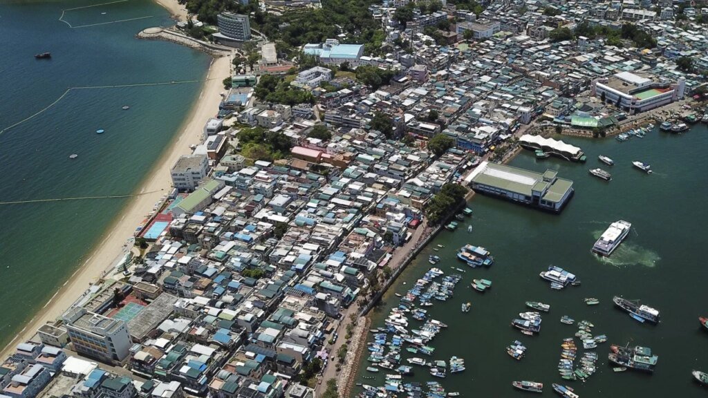 Community service for pair in their 60s who had sex at Hong Kong pier